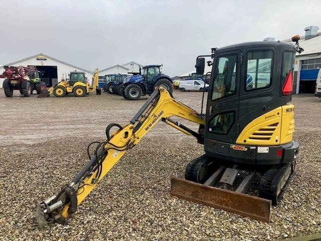 New Holland E26C minigraver - حفارة مُصَّغرة: صورة 4 New Holland E26C minigraver - حفارة مُصَّغرة: صورة 4