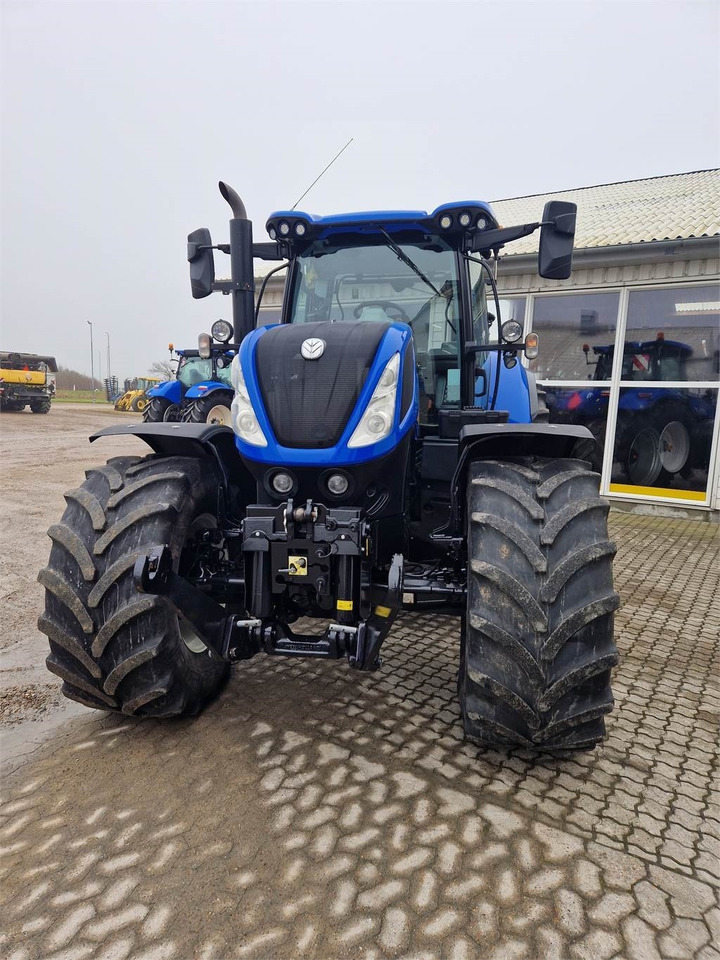 New Holland T7.270AC STAGE V  - جرار: صورة 3 New Holland T7.270AC STAGE V  - جرار: صورة 3