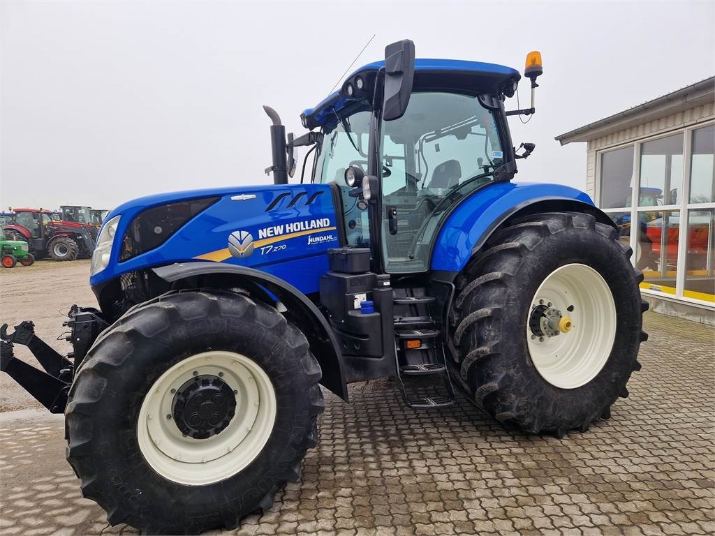 New Holland T7.270AC STAGE V  - جرار: صورة 2 New Holland T7.270AC STAGE V  - جرار: صورة 2