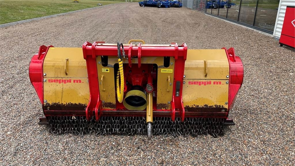 Seppi MIDIFORST DT 200 - ماكينات قطع الحشائش الغابات: صورة 2 Seppi MIDIFORST DT 200 - ماكينات قطع الحشائش الغابات: صورة 2
