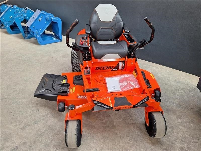 Ariens IKON XD 52" (132 Cm. Klippe bredde)  - جرار البلدية: صورة 1 Ariens IKON XD 52" (132 Cm. Klippe bredde)  - جرار البلدية: صورة 1