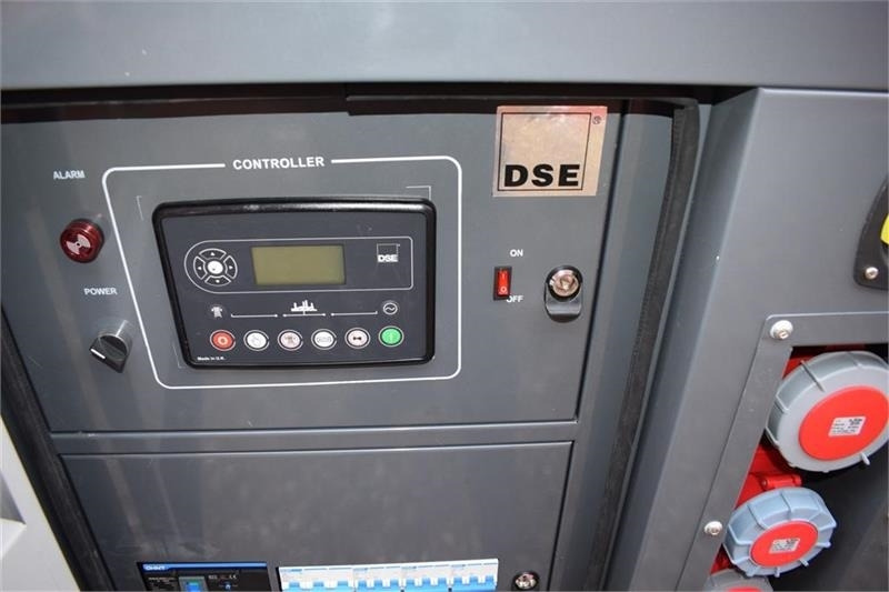 مجموعة المولدات Cummins 88 KvA: صورة 6 مجموعة المولدات Cummins 88 KvA: صورة 6