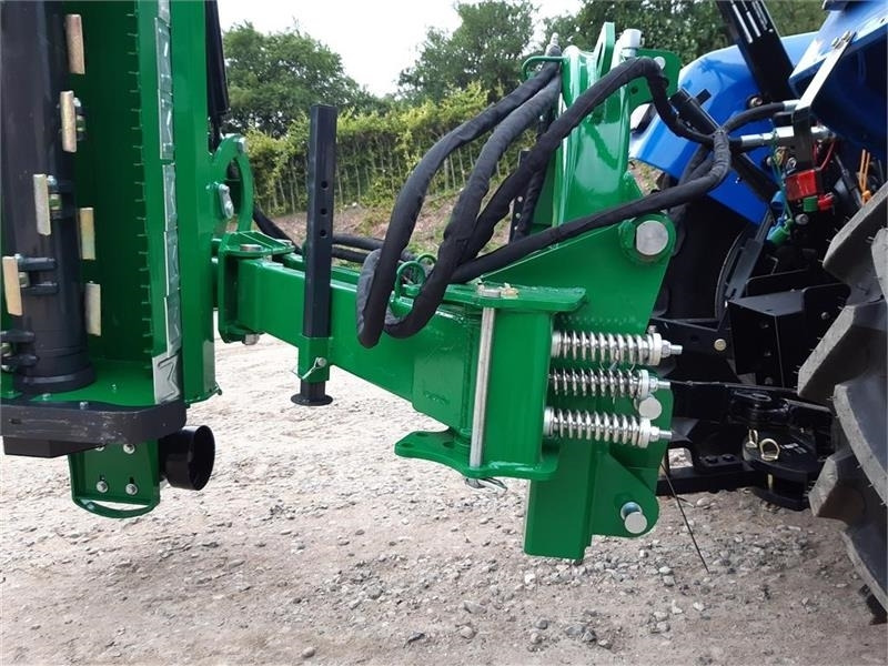 Dk-Tec slagleklipper 240 svær model - جزازة العشب: صورة 3 Dk-Tec slagleklipper 240 svær model - جزازة العشب: صورة 3