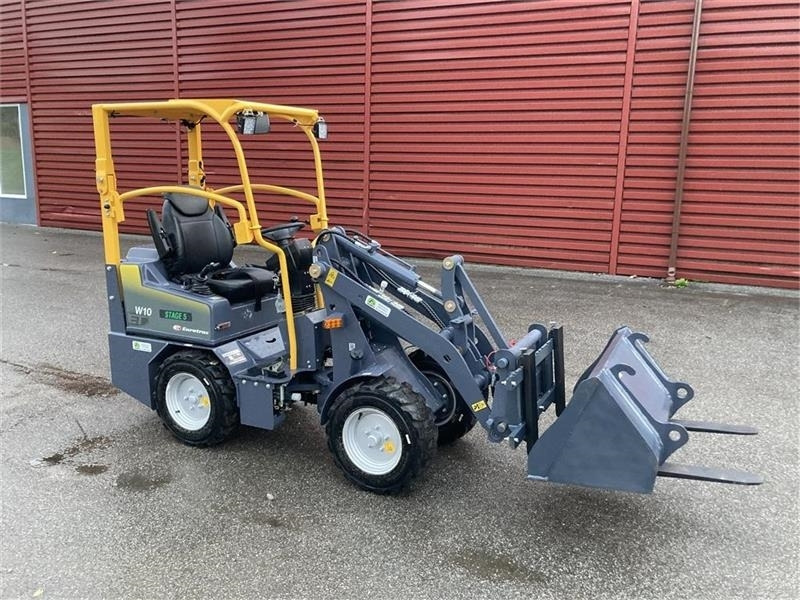 Eurotrac W10 STAGE 5 m. skovl og pallgafler - لودر مفصلي صغير: صورة 4 Eurotrac W10 STAGE 5 m. skovl og pallgafler - لودر مفصلي صغير: صورة 4