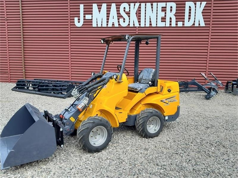 Eurotrac W11 Teleskoparm - لودر مفصلي صغير: صورة 2 Eurotrac W11 Teleskoparm - لودر مفصلي صغير: صورة 2