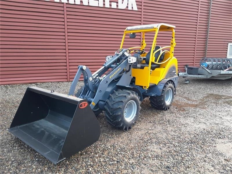 Eurotrac W12 Eurotrac W12s m. mellem arm - لودر مفصلي صغير: صورة 3 Eurotrac W12 Eurotrac W12s m. mellem arm - لودر مفصلي صغير: صورة 3