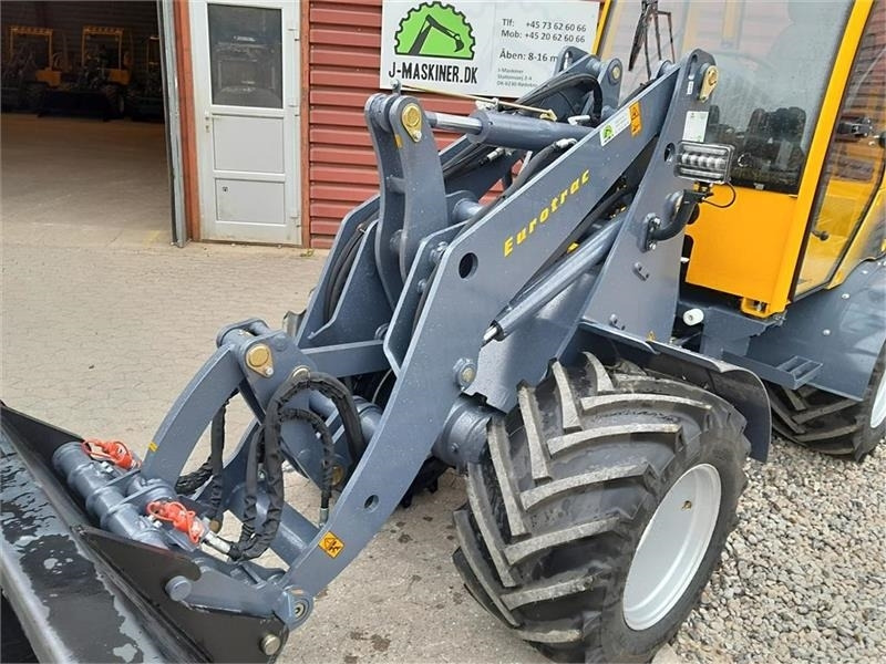 Eurotrac w13f - لودر مفصلي صغير: صورة 3 Eurotrac w13f - لودر مفصلي صغير: صورة 3