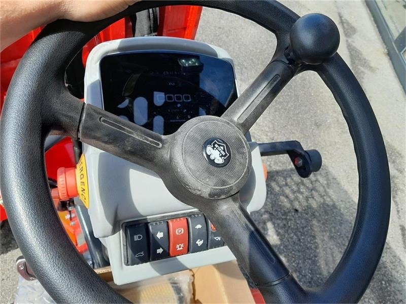 Heracles H190 - لودر مفصلي صغير: صورة 4 Heracles H190 - لودر مفصلي صغير: صورة 4