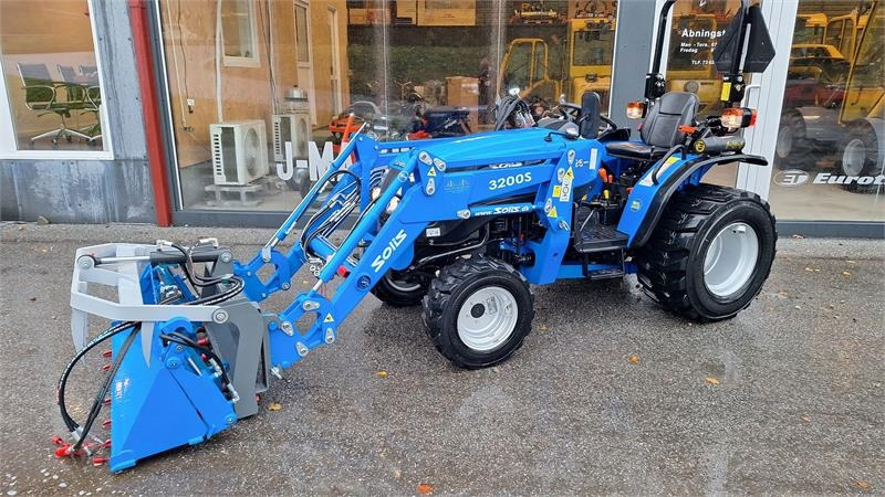 Solis 26 - جرار البلدية: صورة 1 Solis 26 - جرار البلدية: صورة 1