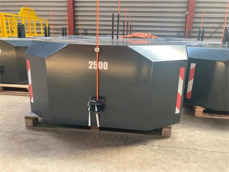 - - - j maskiner 2500KG - الوزن المعاكس: صورة 1 - - - j maskiner 2500KG - الوزن المعاكس: صورة 1