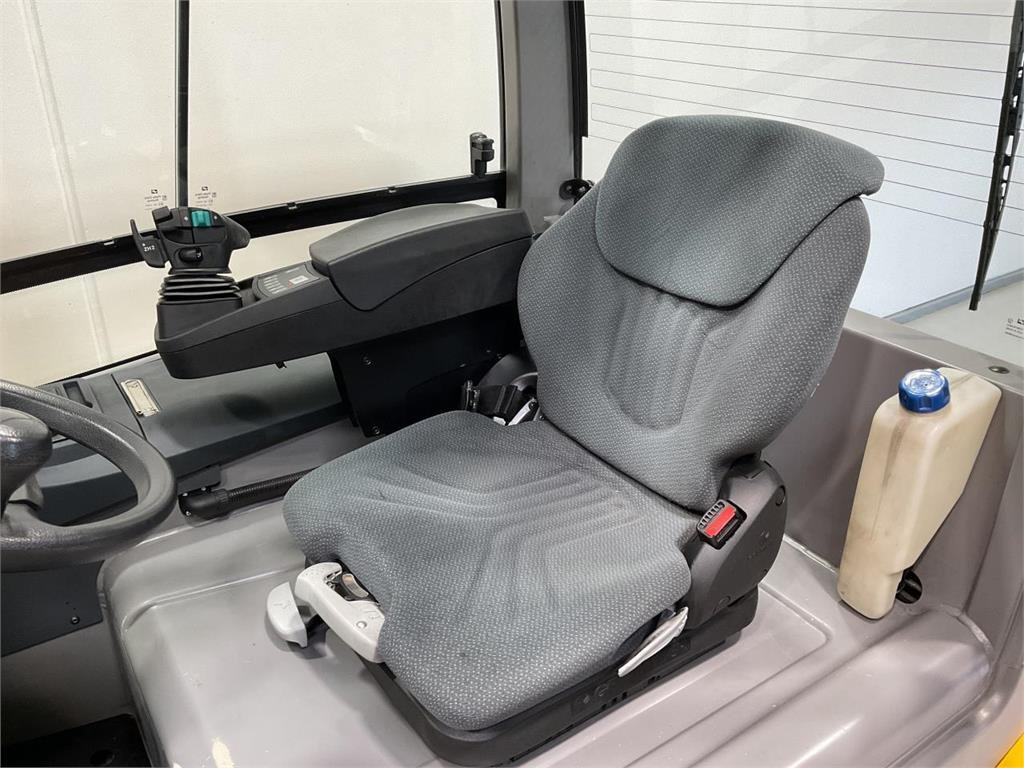 Jungheinrich EFG 425 K  - رافعة شوكية كهربائية: صورة 5 Jungheinrich EFG 425 K  - رافعة شوكية كهربائية: صورة 5