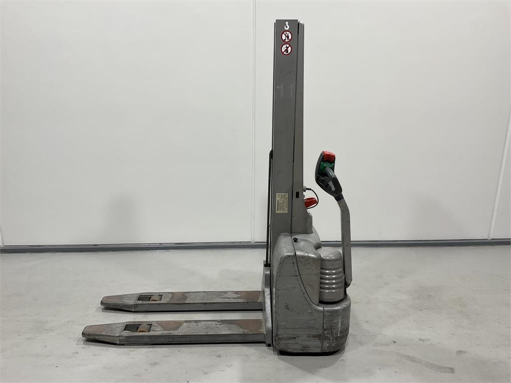 Jungheinrich EMC 10 - آلة التكديس: صورة 3 Jungheinrich EMC 10 - آلة التكديس: صورة 3