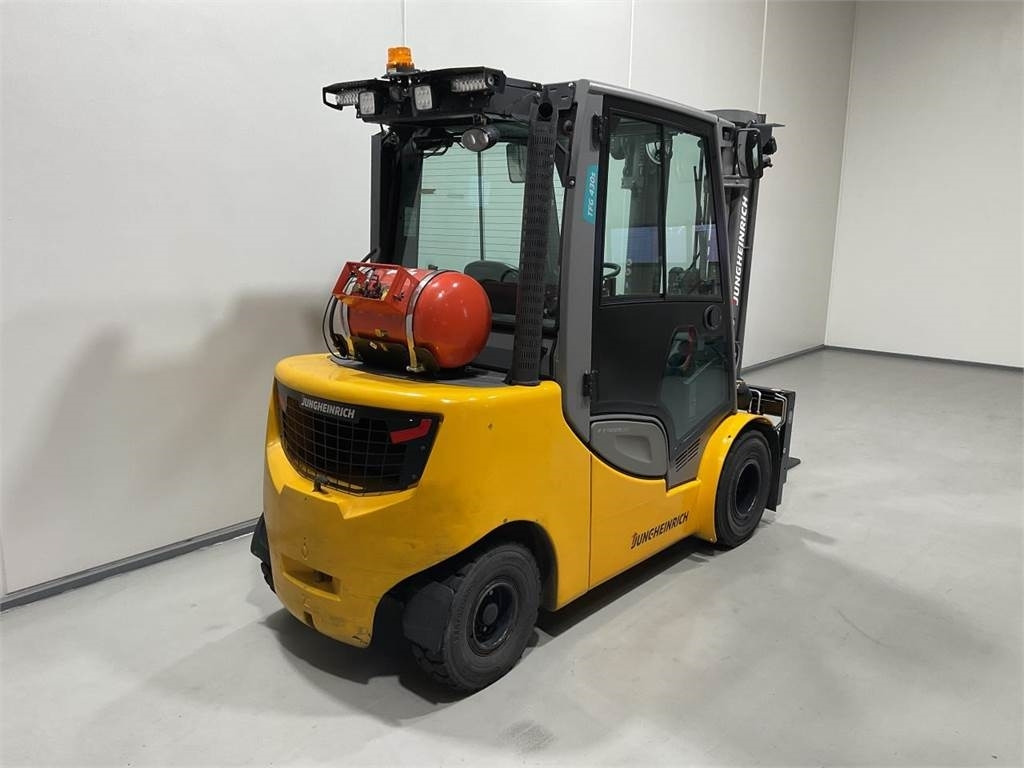 Jungheinrich TFG 430S - رافعة شوكية تعمل بالغاز: صورة 2 Jungheinrich TFG 430S - رافعة شوكية تعمل بالغاز: صورة 2