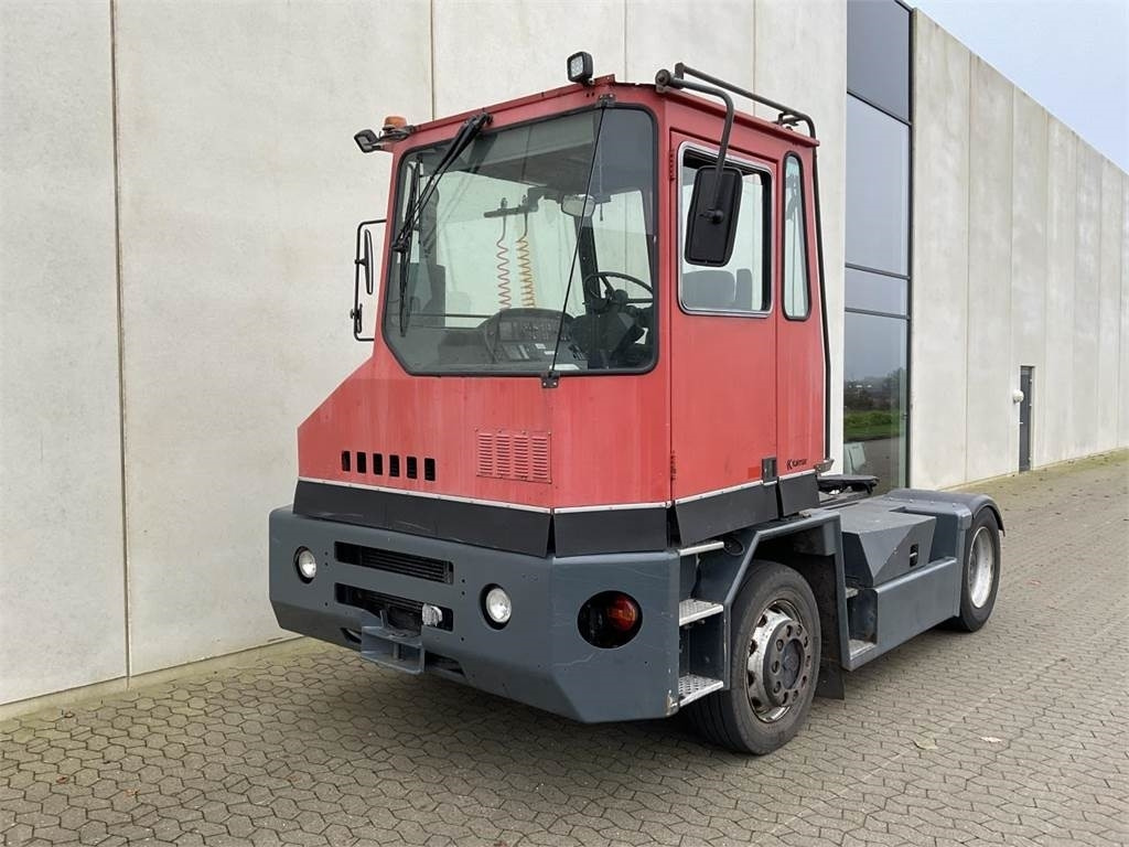 Kalmar TT2000 - جرار المحطة: صورة 4 Kalmar TT2000 - جرار المحطة: صورة 4