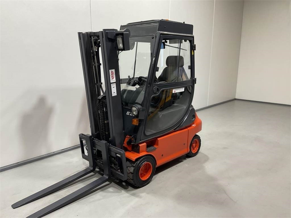 Linde E20P-02 - رافعة شوكية كهربائية: صورة 4 Linde E20P-02 - رافعة شوكية كهربائية: صورة 4