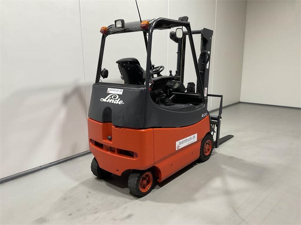 Linde E20 - رافعة شوكية كهربائية: صورة 2 Linde E20 - رافعة شوكية كهربائية: صورة 2