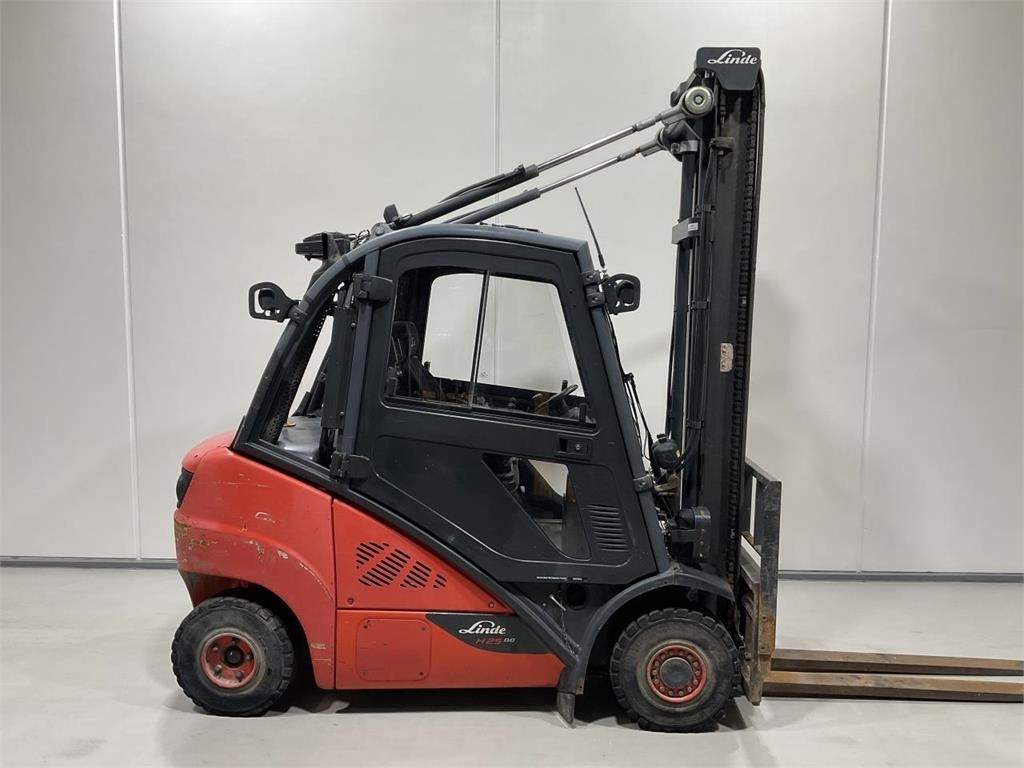 Linde H25D-02 - رافعة شوكية ديزل: صورة 1 Linde H25D-02 - رافعة شوكية ديزل: صورة 1
