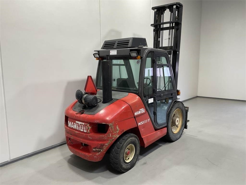 Manitou MSI 35T - رافعة شوكية للأرض الوعرة: صورة 2 Manitou MSI 35T - رافعة شوكية للأرض الوعرة: صورة 2