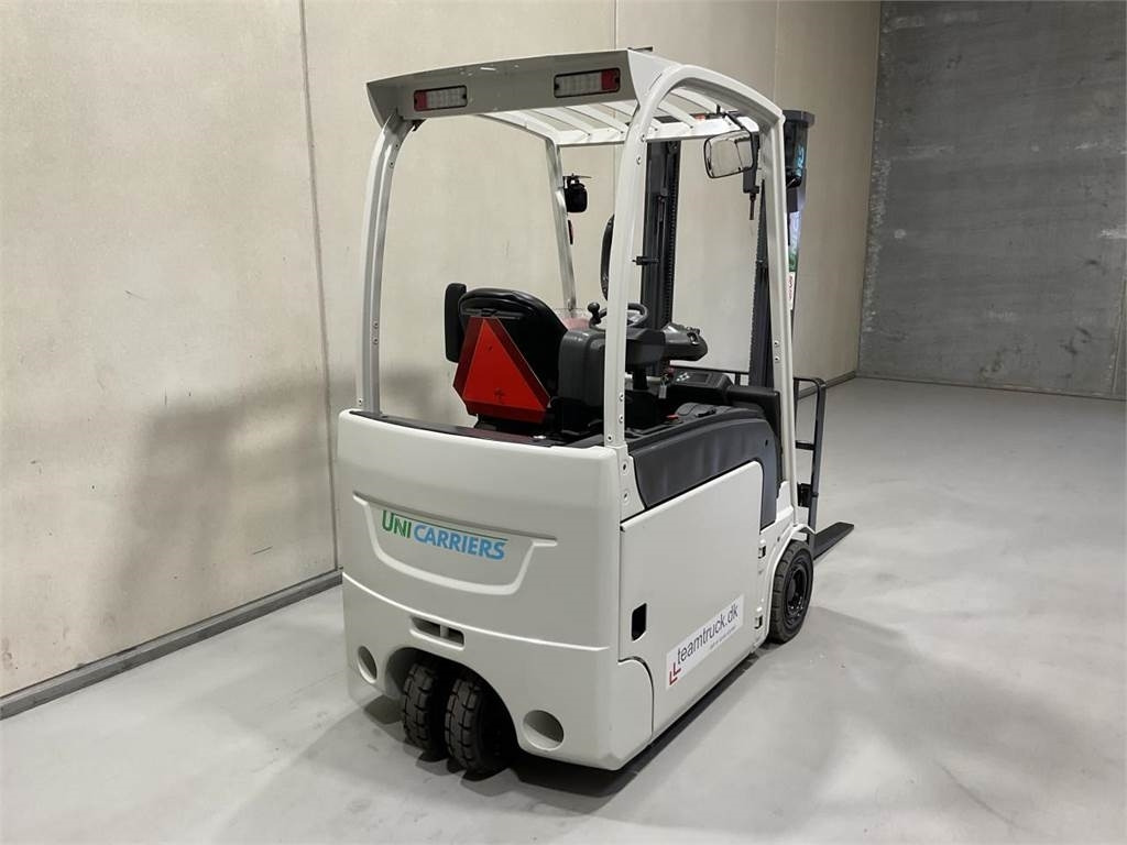 Nissan TX3-16 - رافعة شوكية كهربائية: صورة 2 Nissan TX3-16 - رافعة شوكية كهربائية: صورة 2