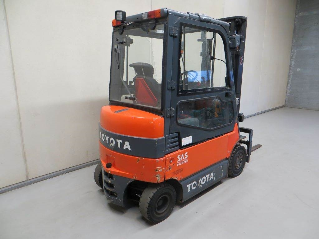 Toyota 7FBMF20 - رافعة شوكية كهربائية: صورة 4 Toyota 7FBMF20 - رافعة شوكية كهربائية: صورة 4