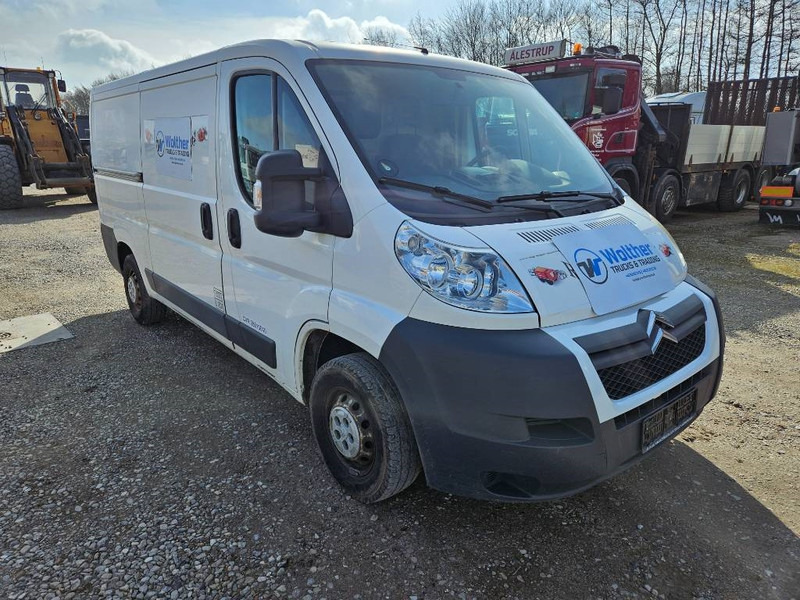 Citroën Jumper 30 2,2 HDi 130 Box - فان المدمجة: صورة 3 Citroën Jumper 30 2,2 HDi 130 Box - فان المدمجة: صورة 3