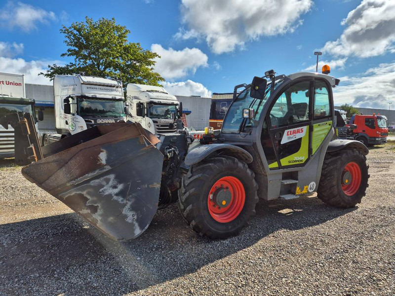 Claas Scorpion 7044 - الآلات الزراعية: صورة 1 Claas Scorpion 7044 - الآلات الزراعية: صورة 1