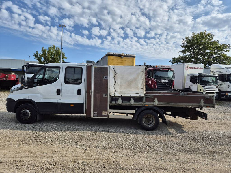 Iveco Daily 70c17 // med lad og presenning - شاحنات مسطحة: صورة 2 Iveco Daily 70c17 // med lad og presenning - شاحنات مسطحة: صورة 2