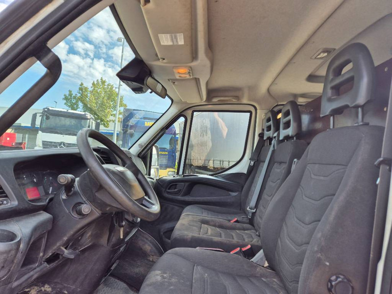 شاحنات مسطحة Iveco Daily 70c17 // med lad og presenning: صورة 8