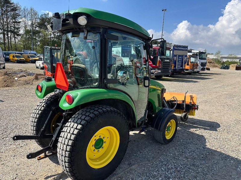 John Deere 3720 M/ Hydraulisk kost - جرار صغير: صورة 5 John Deere 3720 M/ Hydraulisk kost - جرار صغير: صورة 5