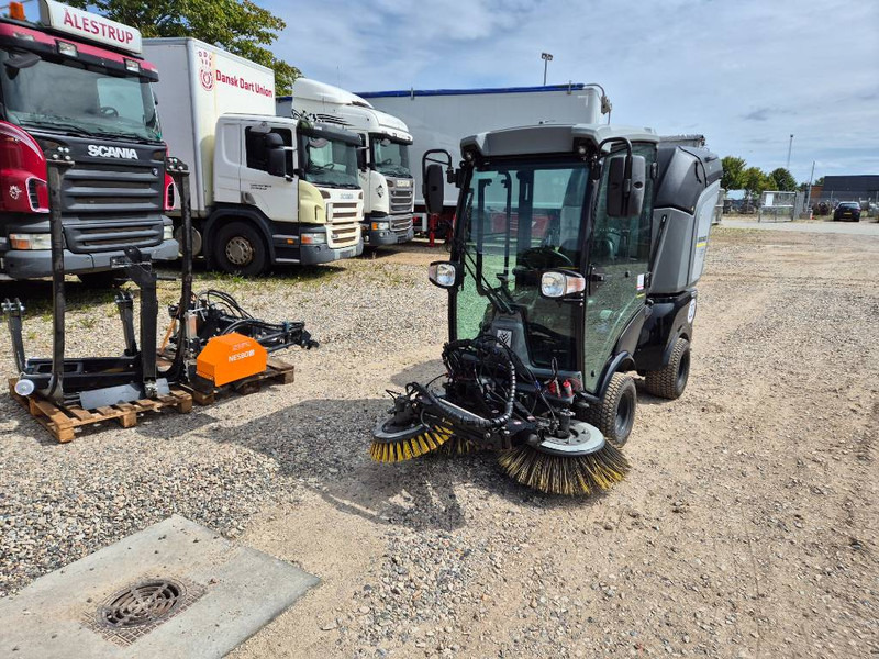 Kärcher MIC 26 // Feje-sug // Kantklipper - المقطورة الزراعية: صورة 1 Kärcher MIC 26 // Feje-sug // Kantklipper - المقطورة الزراعية: صورة 1