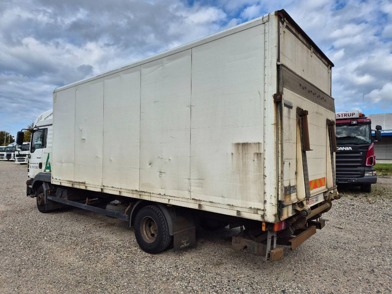 MAN TGL 10 / 12.180 4x2 with lift /ramp - شاحنة مقفلة: صورة 2 MAN TGL 10 / 12.180 4x2 with lift /ramp - شاحنة مقفلة: صورة 2