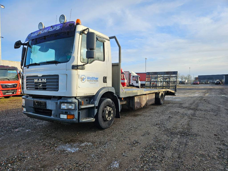 MAN TGM 15.280 // Machinetransport // Autotransporter - شاحنة سحب: صورة 3 MAN TGM 15.280 // Machinetransport // Autotransporter - شاحنة سحب: صورة 3
