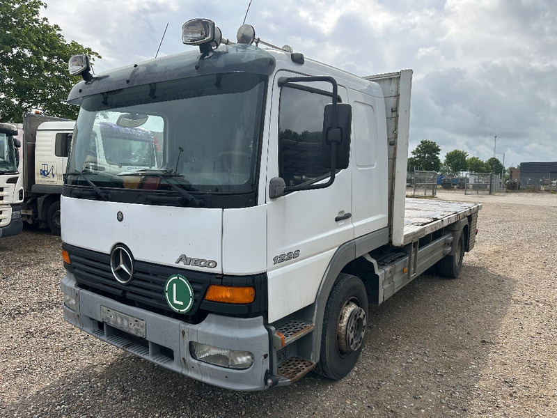 Mercedes-Benz Atego 1228 4x2 - شاحنات مسطحة: صورة 1 Mercedes-Benz Atego 1228 4x2 - شاحنات مسطحة: صورة 1