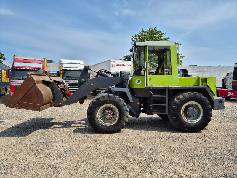 O & K L15 With bucket and quickshift - اللودر بعجل: صورة 2 O & K L15 With bucket and quickshift - اللودر بعجل: صورة 2