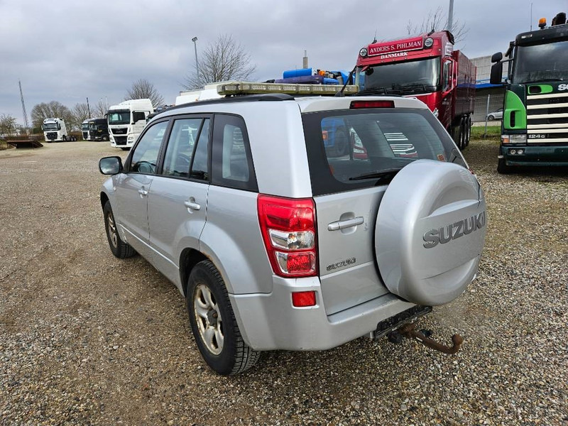 Suzuki Grand Vitara 2,0 GLX aut. Van 5d - شاحنة مغلقة الصندوق: صورة 3 Suzuki Grand Vitara 2,0 GLX aut. Van 5d - شاحنة مغلقة الصندوق: صورة 3