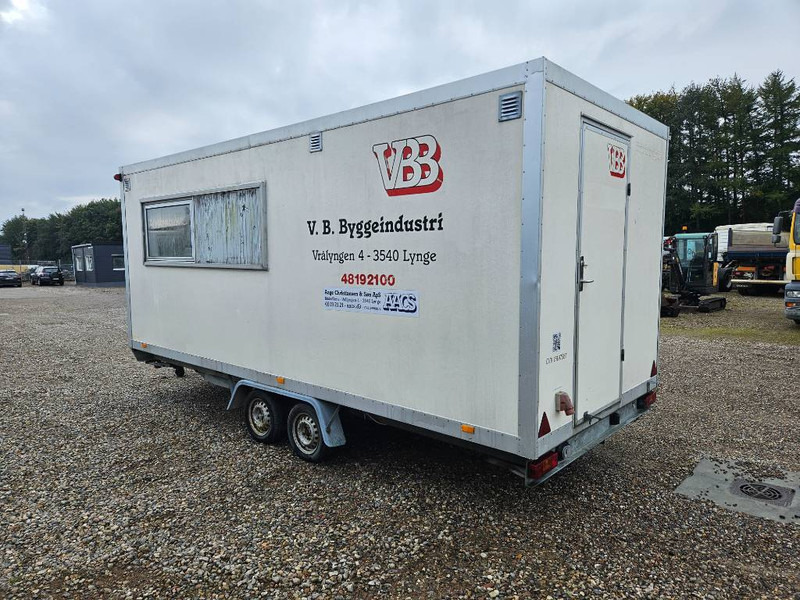 VA 1300 kg Toilet/Bad/omklædning/spiserum - مقطورة صندوق مغلق: صورة 3 VA 1300 kg Toilet/Bad/omklædning/spiserum - مقطورة صندوق مغلق: صورة 3