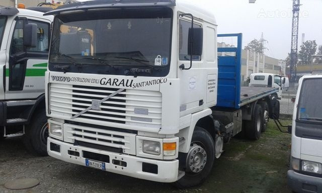 Volvo F.10 - شاحنات مسطحة: صورة 1 Volvo F.10 - شاحنات مسطحة: صورة 1