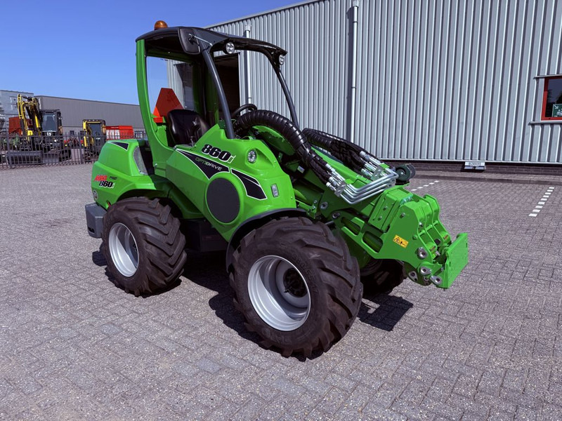 Avant 860i TDL + 1900kg 3.5 mtr 30km/h - اللودر بعجل: صورة 3 Avant 860i TDL + 1900kg 3.5 mtr 30km/h - اللودر بعجل: صورة 3