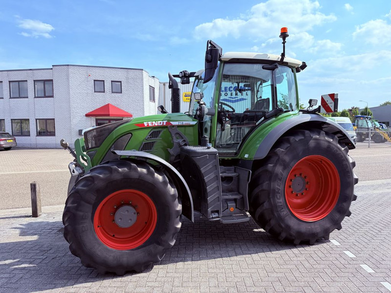 Fendt 718 Vario PowerPlus ONE - جرار: صورة 1 Fendt 718 Vario PowerPlus ONE - جرار: صورة 1