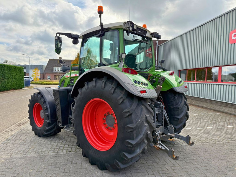 Fendt 724 Vario Gen 6 Profi Plus - جرار: صورة 2 Fendt 724 Vario Gen 6 Profi Plus - جرار: صورة 2