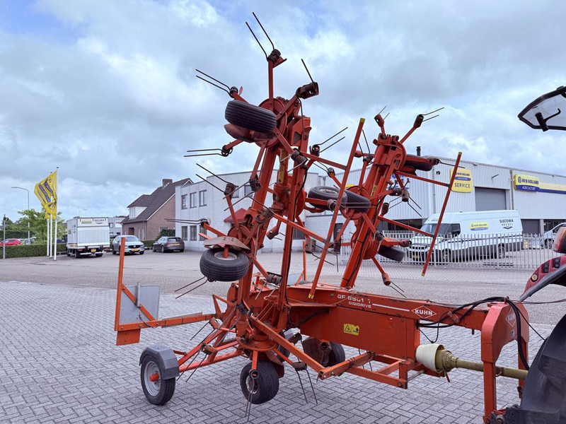 Kuhn GF8501 T - آلة تيبيس العشب/ آلة جمع العشب: صورة 5 Kuhn GF8501 T - آلة تيبيس العشب/ آلة جمع العشب: صورة 5