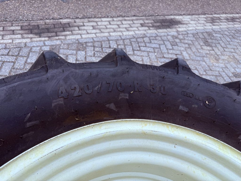 الإطارات والجنوط Mitas 420/70R30 & 300/70R20  Compl wheel: صورة 12 الإطارات والجنوط Mitas 420/70R30 & 300/70R20  Compl wheel: صورة 12