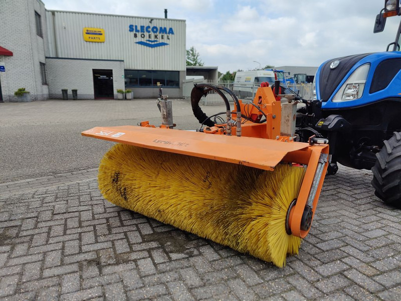 Nesbo HF1600S Veegmachine - مكنسة - آلية المنفعة/ مركبة خاصة: صورة 1 Nesbo HF1600S Veegmachine - مكنسة - آلية المنفعة/ مركبة خاصة: صورة 1