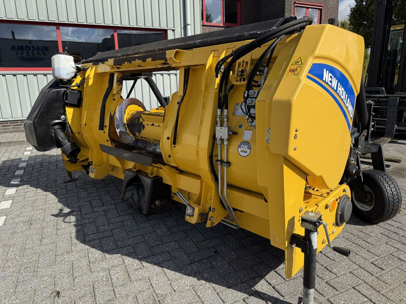 New Holland 300FPE Gras Pickup - حصادة: صورة 4 New Holland 300FPE Gras Pickup - حصادة: صورة 4
