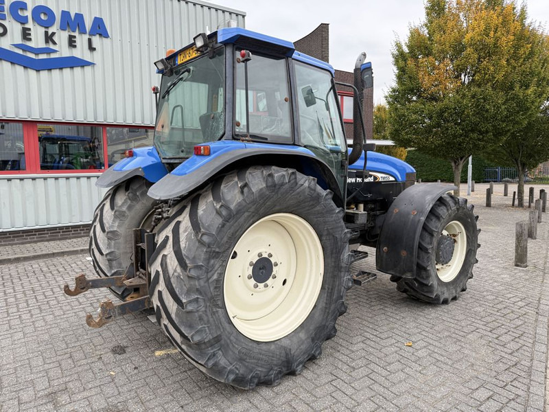 New Holland 8360 Range Command - جرار: صورة 3 New Holland 8360 Range Command - جرار: صورة 3