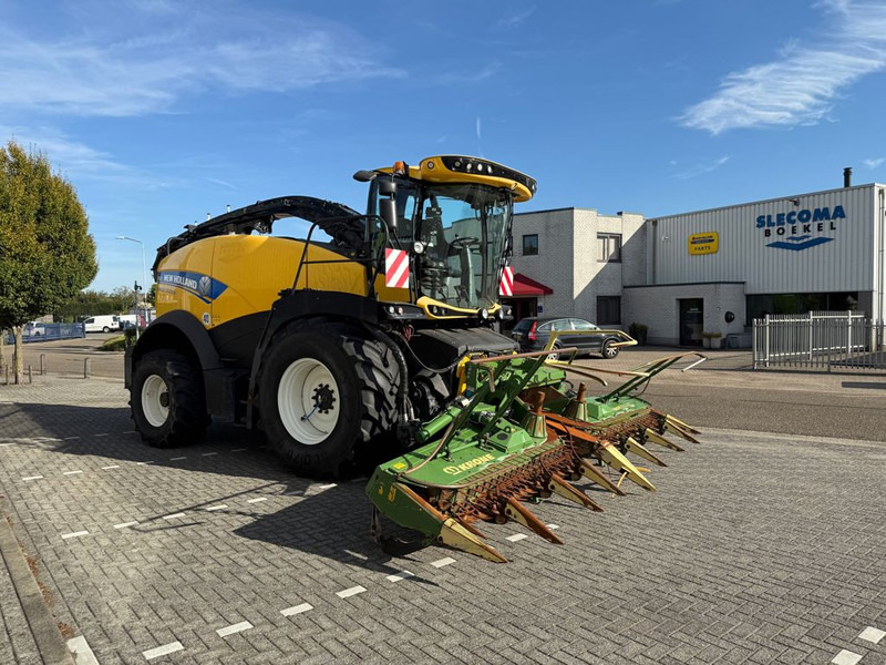 New Holland FR550 Forage Cruiser + Krone Easycollect - حصادة الأعلاف: صورة 1 New Holland FR550 Forage Cruiser + Krone Easycollect - حصادة الأعلاف: صورة 1