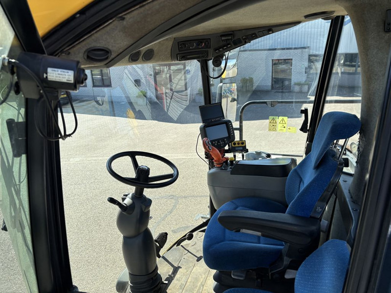New Holland FR9050 - حصادة الأعلاف: صورة 5 New Holland FR9050 - حصادة الأعلاف: صورة 5