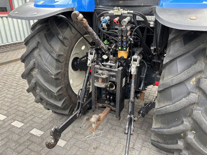 New Holland T6010 Plus Supersteer New Holland T6010 Plus Supersteer: صورة 9