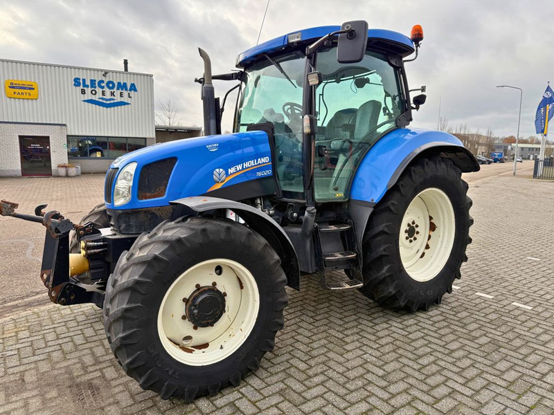 New Holland T6020 Elite - جرار: صورة 1 New Holland T6020 Elite - جرار: صورة 1