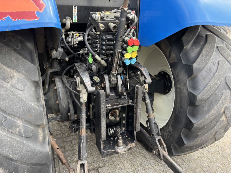 جرار New Holland T6080 Power Command: صورة 10